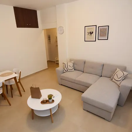 Elli's Apartment *