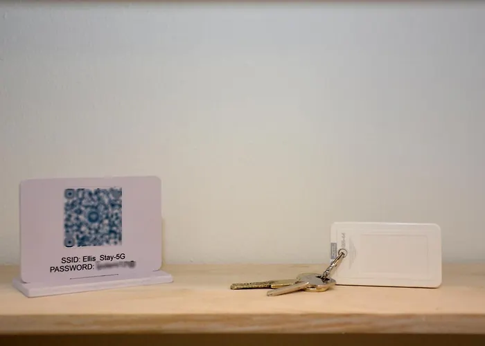 アパート Elli's カヴァラ