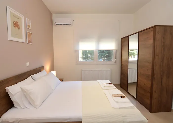 Elli's Apartman Kavála